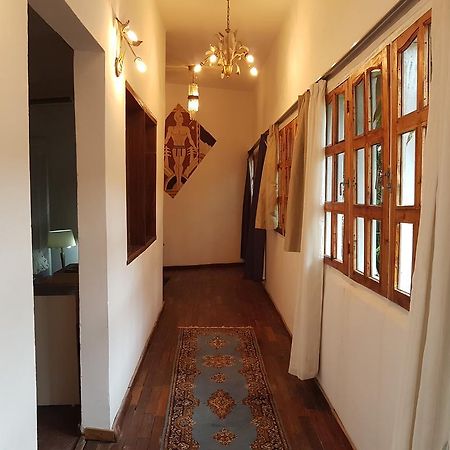 Bushman Cafe Hotel Abidjan Ngoại thất bức ảnh