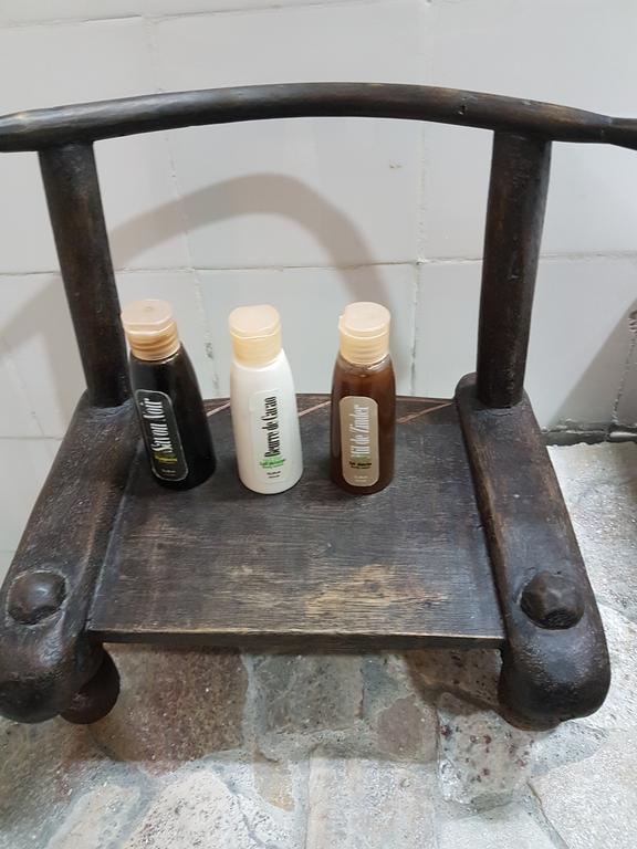 Bushman Cafe Hotel Abidjan Ngoại thất bức ảnh