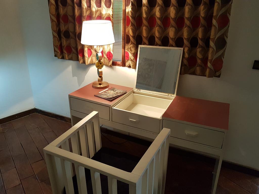 Bushman Cafe Hotel Abidjan Ngoại thất bức ảnh